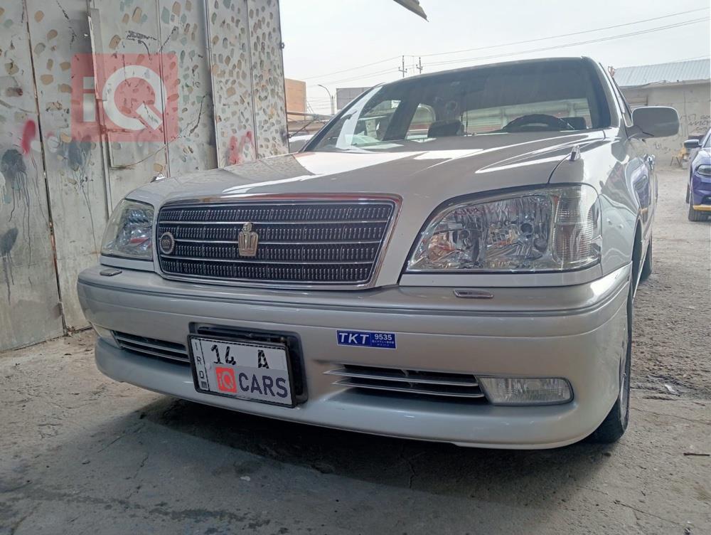 تويوتا كراون
